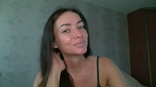 Snapshot of Mia_Salamanka chatting on July 21, 2026, 2:58 am Mia Salamanka online show from July 21, 2026, 2:58 am