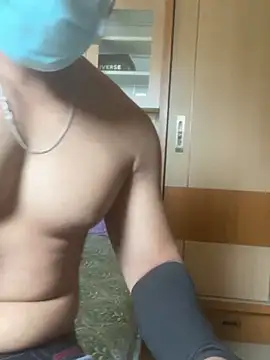 muscularZoro online show from August 7, 2026, 9:48 am