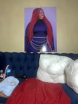 Snapshot of BigBootyBrie01 chatting on July 1, 2026, 1:50 am BigBootyBrie01 online show from July 1, 2026, 1:50 am