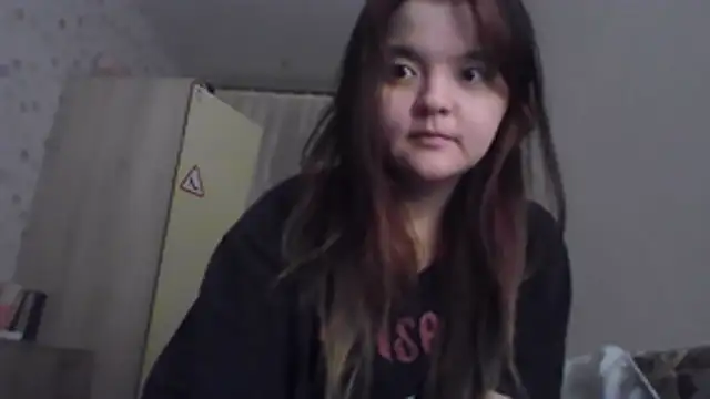 Snapshot of ZeldaSayre_ chatting on July 4, 2026, 9:52 pm ZeldaSayre online show from July 4, 2026, 9:52 pm