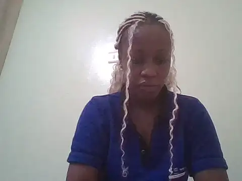 Snapshot of Sweet-cherrry chatting on June 15, 2026, 7:19 am Sweet-cherrry online show from June 15, 2026, 7:19 am