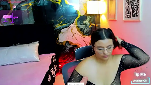 Miss Kloee online show from July 12, 2026, 12:28 pm