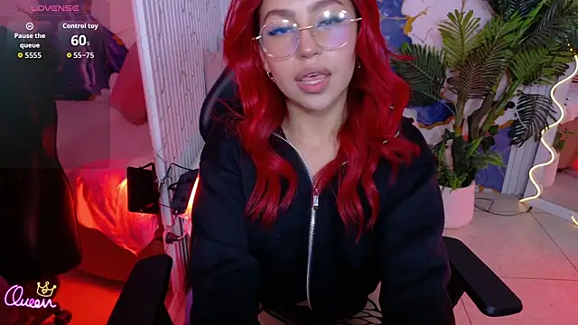 Snapshot of AYLE_TAY chatting on June 18, 2026, 5:28 am AYLE TAY online show from June 18, 2026, 5:28 am