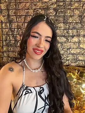 Snapshot of ArianaBlum chatting on July 5, 2026, 2:35 pm ArianaBlum online show from July 5, 2026, 2:35 pm