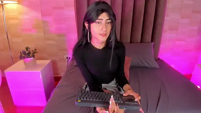 Nhicolas Salazar online show from July 30, 2026, 7:24 pm