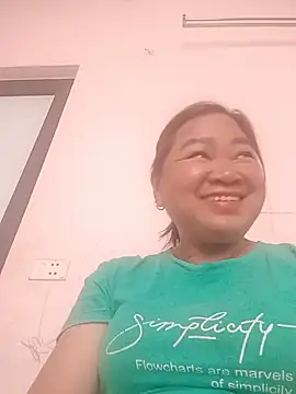 QQ sexy online show from June 10, 2026, 5:19 am