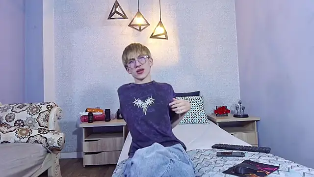 Snapshot of axell_stone_ chatting on June 21, 2026, 1:55 am axell stone online show from June 21, 2026, 1:55 am