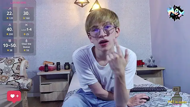 Snapshot of axell_stone_ chatting on July 9, 2026, 10:20 pm axell stone online show from July 9, 2026, 10:20 pm
