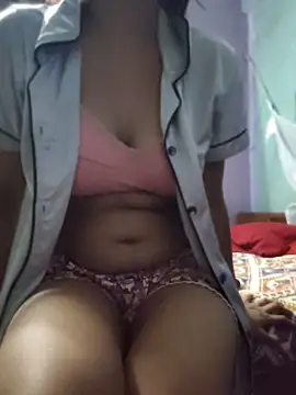 Snapshot of Hot_Kritiii chatting on July 6, 2026, 3:03 pm Hot Kritiii online show from July 6, 2026, 3:03 pm