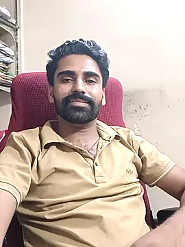 cuteboyaadi online show from August 6, 2026, 7:20 pm