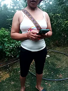 Snapshot of Chin-ni chatting on June 27, 2026, 1:11 am Chin-ni online show from June 27, 2026, 1:11 am