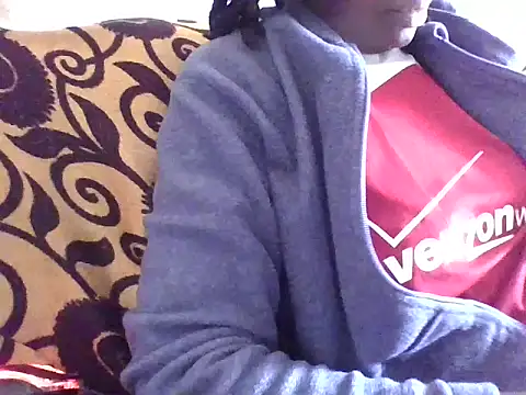 Snapshot of lucyswee chatting on July 20, 2026, 7:49 am lucyswee online show from July 20, 2026, 7:49 am
