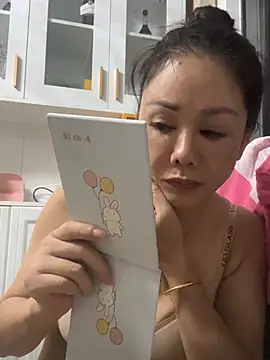 Snapshot of Sao-mei chatting on July 9, 2026, 1:32 pm Sao-mei online show from July 9, 2026, 1:32 pm