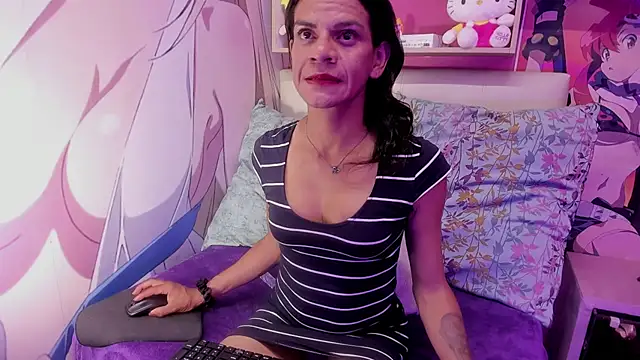 Snapshot of Valentinalennox chatting on June 13, 2026, 3:37 am Valentinalennox online show from June 13, 2026, 3:37 am