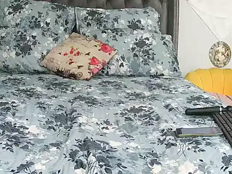 CurvyAssXxX21 online show from June 28, 2026, 2:34 pm