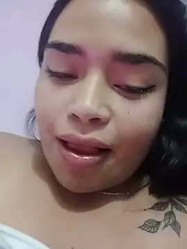 Violett Cinnamon online show from July 2, 2026, 2:23 am
