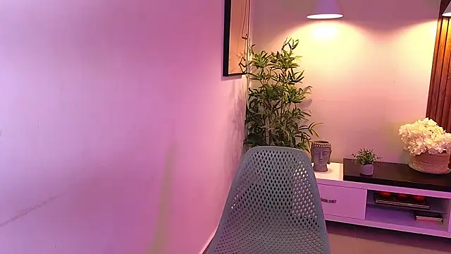 Snapshot of _Celeste_Hill chatting on July 6, 2026, 3:03 pm Celeste Hill online show from July 6, 2026, 3:03 pm