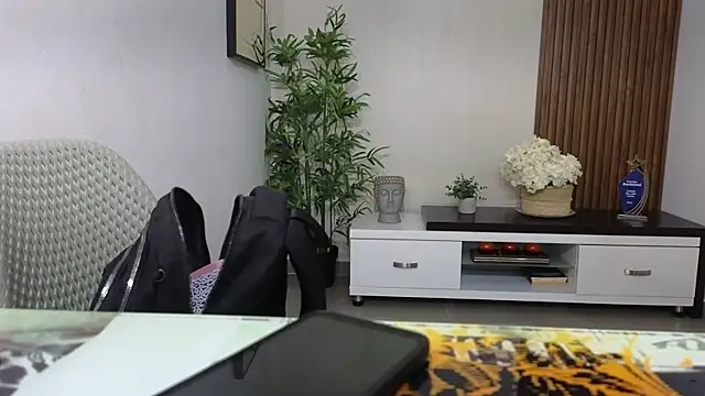 Snapshot of _Celeste_Hill chatting on July 8, 2026, 11:00 am Celeste Hill online show from July 8, 2026, 11:00 am