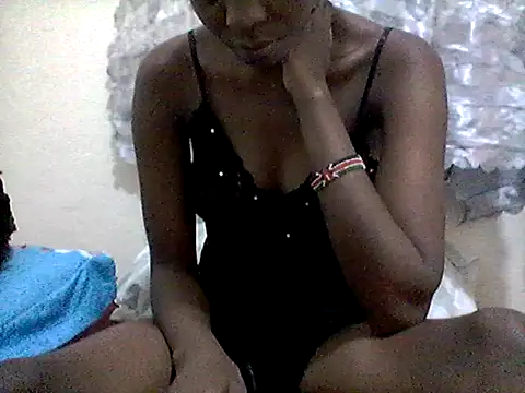 Snapshot of Sweetpother chatting on June 13, 2026, 1:20 pm Sweetpother online show from June 13, 2026, 1:20 pm