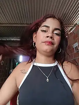 Snapshot of dulce_amber21 chatting on July 4, 2026, 6:34 pm dulce amber21 online show from July 4, 2026, 6:34 pm