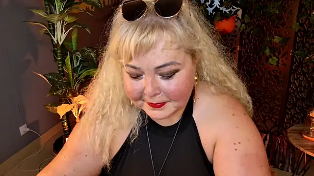 Snapshot of EvaMurller chatting on July 4, 2026, 9:26 am EvaMurller online show from July 4, 2026, 9:26 am