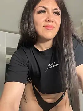 LoveYou2899 online show from June 17, 2026, 5:34 pm