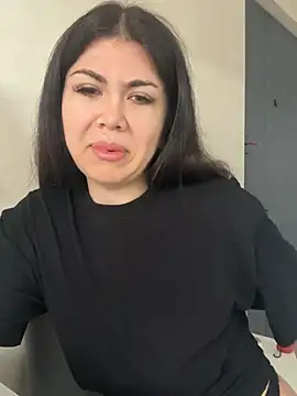 LoveYou2899 online show from June 15, 2026, 6:35 am