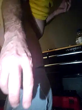 Snapshot of ryan1284 chatting on October 10, 2025, 4:46 am ryan1284 online show from October 10, 2025, 4:46 am