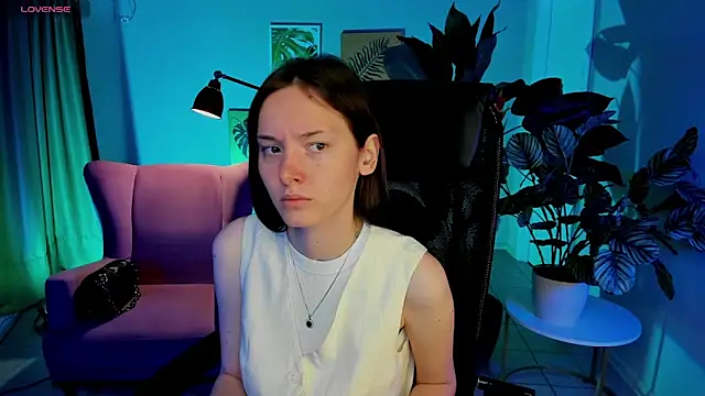 Snapshot of Eva_Leeee chatting on June 21, 2026, 5:13 am Eva Leeee online show from June 21, 2026, 5:13 am