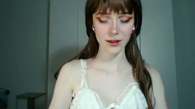 Snapshot of KayleneWesterberg chatting on July 6, 2026, 3:14 pm KayleneWesterberg online show from July 6, 2026, 3:14 pm