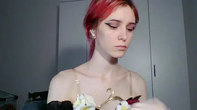 Snapshot of KayleneWesterberg chatting on June 21, 2026, 3:29 pm KayleneWesterberg online show from June 21, 2026, 3:29 pm