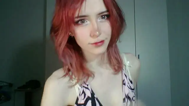 Snapshot of KayleneWesterberg chatting on July 14, 2026, 3:07 pm KayleneWesterberg online show from July 14, 2026, 3:07 pm