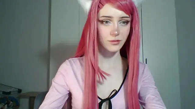 Snapshot of KayleneWesterberg chatting on July 7, 2026, 3:04 pm KayleneWesterberg online show from July 7, 2026, 3:04 pm