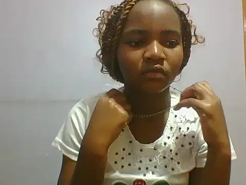 Snapshot of sexie_for_daddie chatting on July 14, 2026, 10:21 am sexie for daddie online show from July 14, 2026, 10:21 am