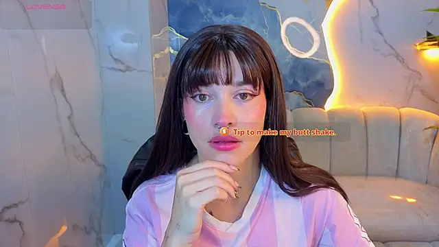 Snapshot of Lily_Tx chatting on August 4, 2026, 12:42 pm Lily Tx online show from August 4, 2026, 12:42 pm