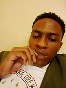 Snapshot of zitolo chatting on July 13, 2026, 11:04 pm zitolo online show from July 13, 2026, 11:04 pm