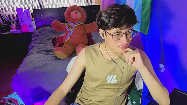 Snapshot of Angelito_Twink chatting on July 29, 2026, 10:20 pm Angelito Twink online show from July 29, 2026, 10:20 pm
