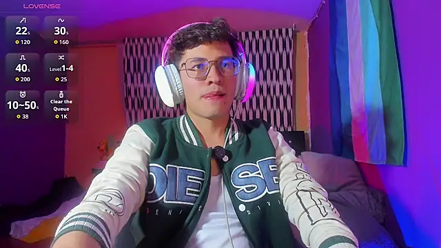 Snapshot of Angelito_Twink chatting on June 14, 2026, 12:40 am Angelito Twink online show from June 14, 2026, 12:40 am