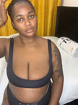 Honeylust26 online show from July 4, 2026, 4:33 pm
