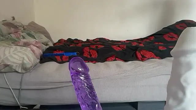 Snapshot of mysteradecadent chatting on July 4, 2026, 2:32 pm mysteradecadent online show from July 4, 2026, 2:32 pm