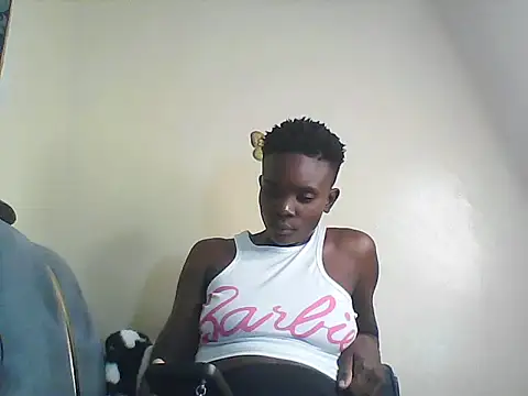 Snapshot of cutechocolate chatting on June 15, 2026, 9:36 pm cutechocolate online show from June 15, 2026, 9:36 pm