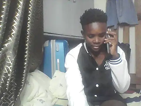 Snapshot of cutechocolate chatting on June 19, 2026, 10:54 am cutechocolate online show from June 19, 2026, 10:54 am