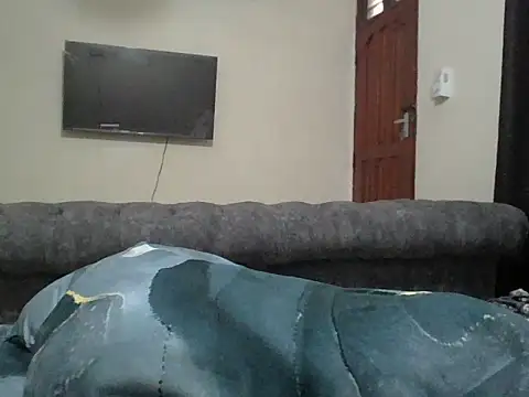 Snapshot of yummyyychocolate chatting on June 14, 2026, 4:14 am yummyyychocolate online show from June 14, 2026, 4:14 am