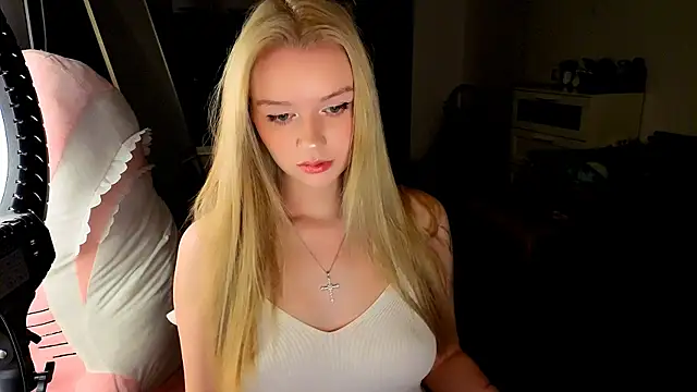 viyy online show from July 23, 2026, 7:54 pm