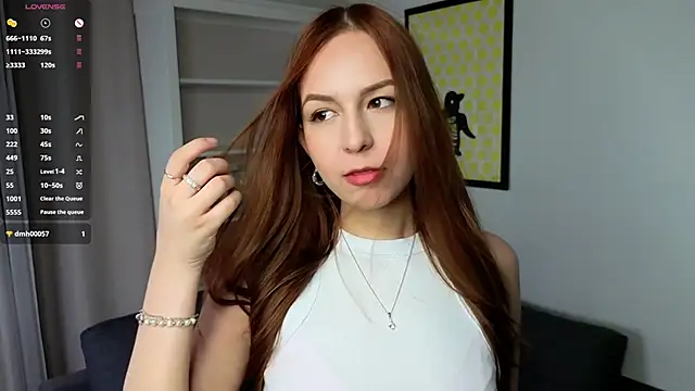 Snapshot of EvelyneBasse chatting on June 13, 2026, 9:35 pm EvelyneBasse online show from June 13, 2026, 9:35 pm