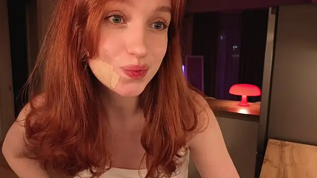 Snapshot of phoenixx_vice chatting on June 14, 2026, 12:29 am phoenixx vice online show from June 14, 2026, 12:29 am