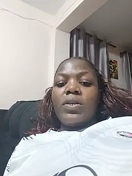 Snapshot of Black_prettty chatting on July 14, 2026, 5:19 pm Black prettty online show from July 14, 2026, 5:19 pm