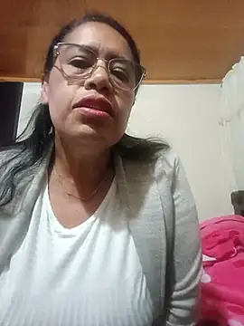 Snapshot of Emilif_ chatting on July 17, 2026, 1:25 am Emilif online show from July 17, 2026, 1:25 am