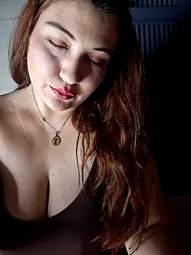 Snapshot of Rosa_Phone chatting on June 14, 2026, 2:57 am Rosa Phone online show from June 14, 2026, 2:57 am