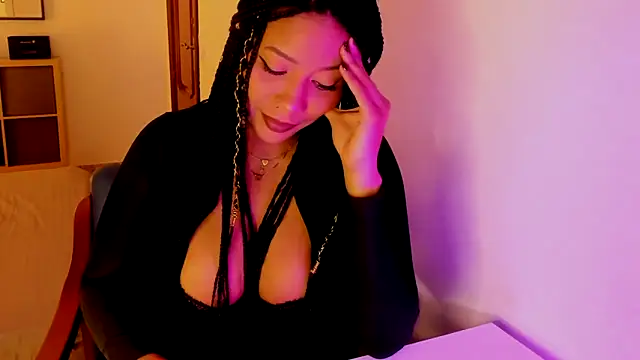 NicolePasqualott online show from October 12, 2025, 7:59 pm